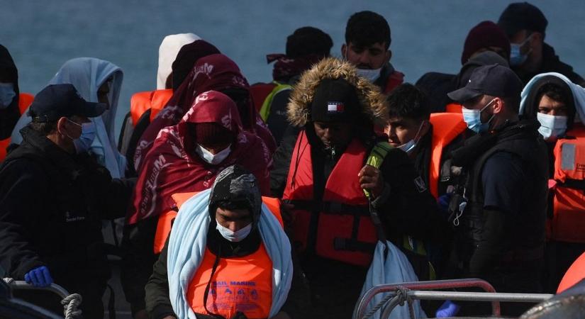 Komoly leleplezést rakott le az asztalra a BBC, ami az egész befogadó migránspolitikát megrázhatja