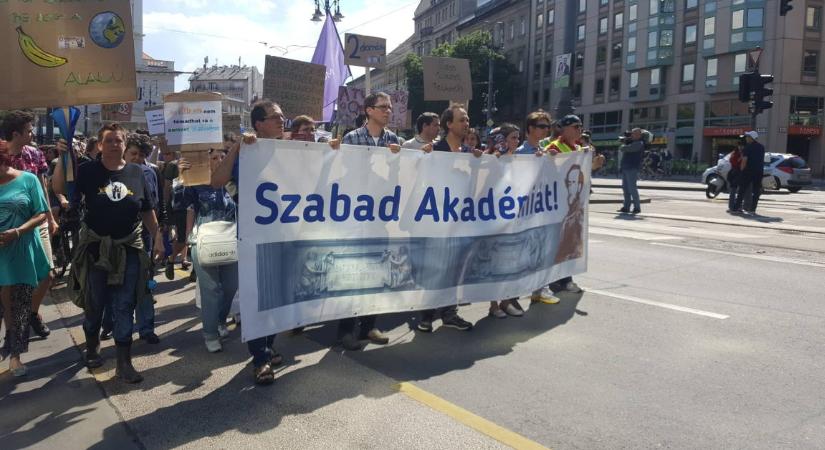 Megbeszélést sürget az MTA a Tisza Párt vezetőivel