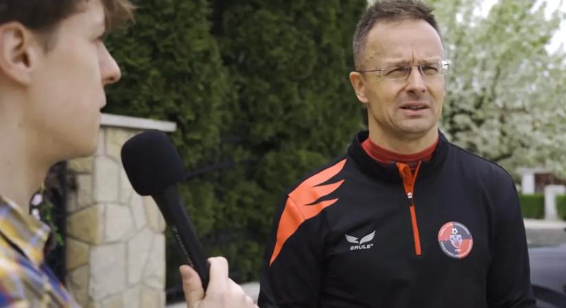 Szijjártó a Telexnek: Csomó országgal szorosabb az együttműködésünk, mint Oroszországgal