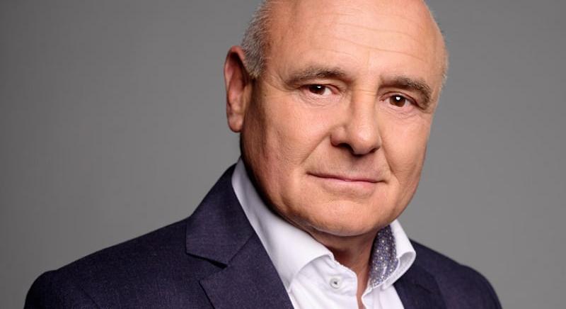 Csányi Sándor kiviharzott Rónai Egon stúdiójából? – Megszólalt a műsorvezető is