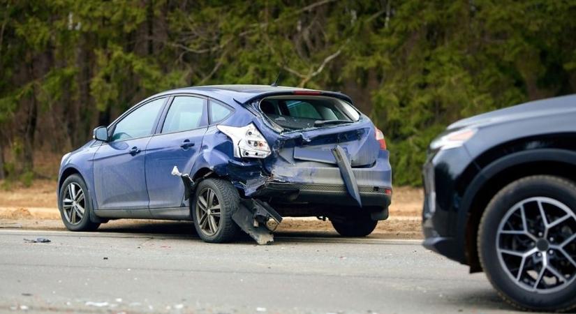 Kiderült, mi okozta a kulcsi balesetet a 6-os főúton