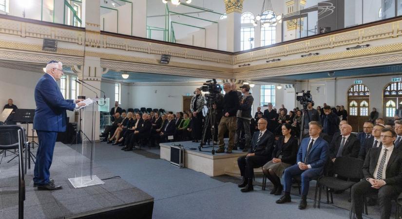 A holokauszt magyar áldozataira emlékeztek