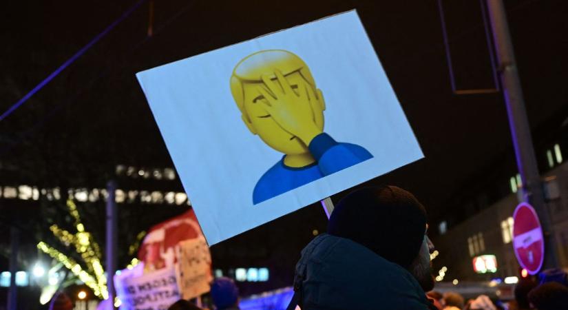 A német baloldali média hónapokig terjesztette az NGO-pénzből finanszírozott hazugságot, az AfD betiltását készítették elő