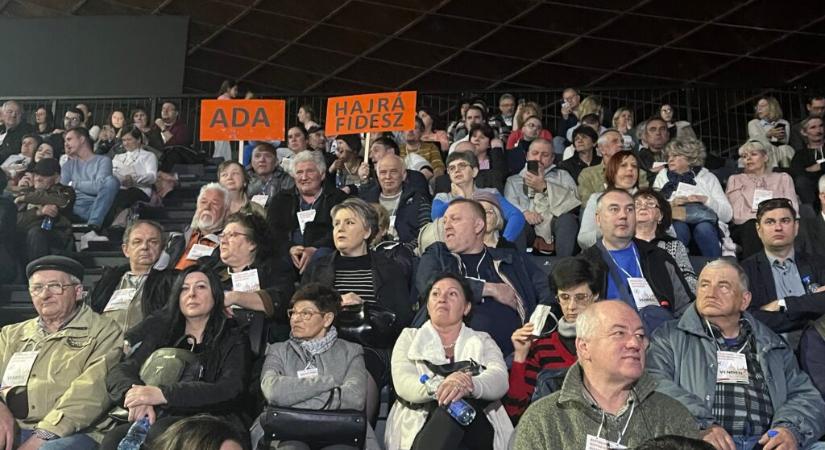 „Pásztor Bálint, Önök rettegésben tartották az embereket, és becsapták a VMSZ tagjait és szimpatizánsait is”