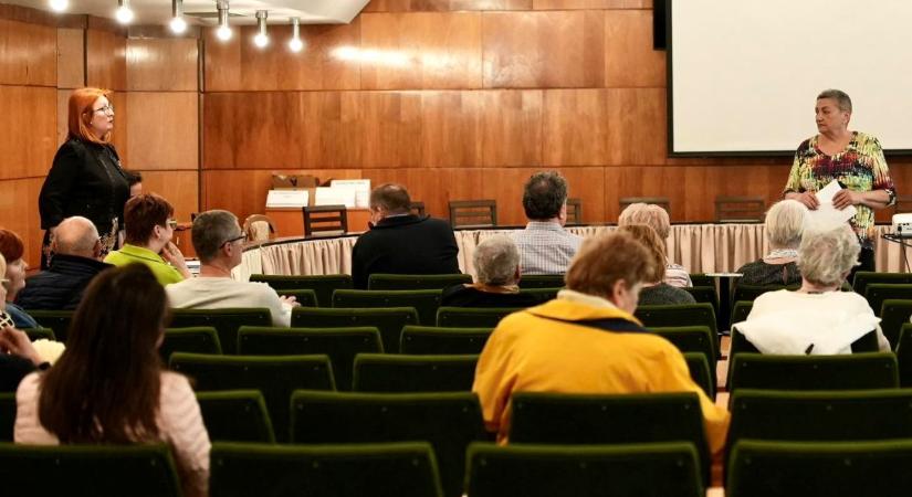 Három témában kérdezhettek az érdeklődők