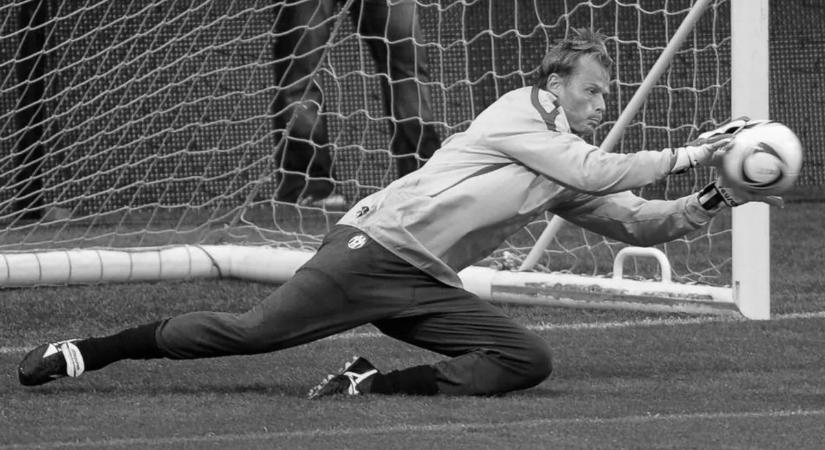 Tragikus hirtelenséggel meghalt az Arsenal és a Liverpool híres kapusa, Alex Manninger