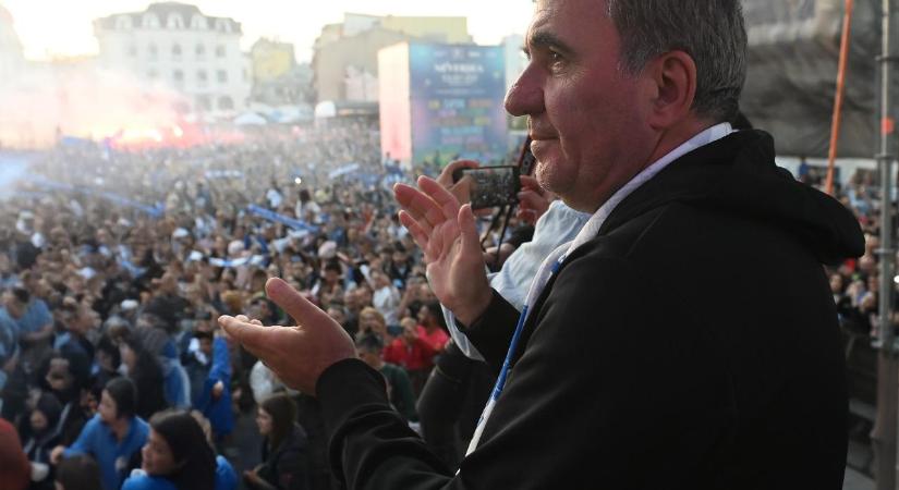 Papírformának tűnik Gheorghe Hagi kinevezése