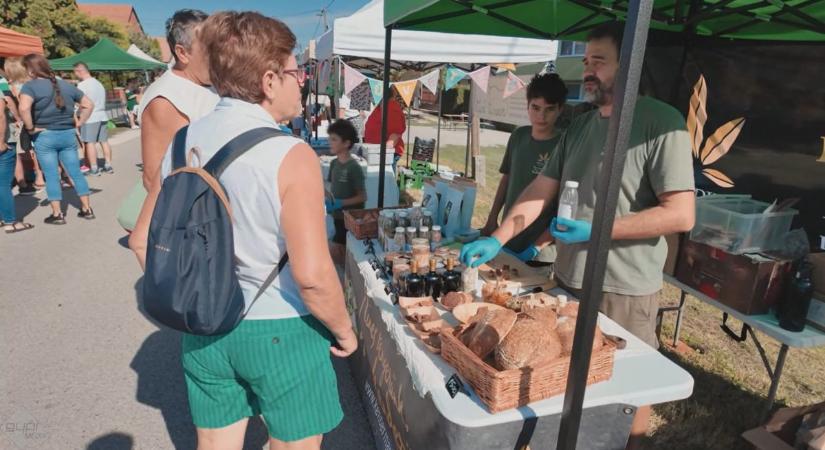 Lekvár és kenyér a szatyorban