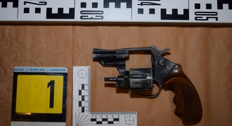 Gázpisztollyal lövöldözött egy férfi egy szegedi benzinkúton