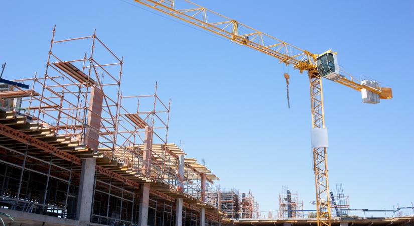 Stagnál a magyar építőipari piac, mégis elképesztő bejelentést tett Mapei vezetője