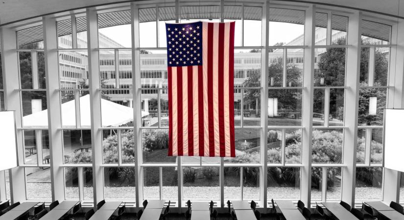 Mesterséges intelligencia a kémek nyomában: digitális elemzőket vet be a CIA