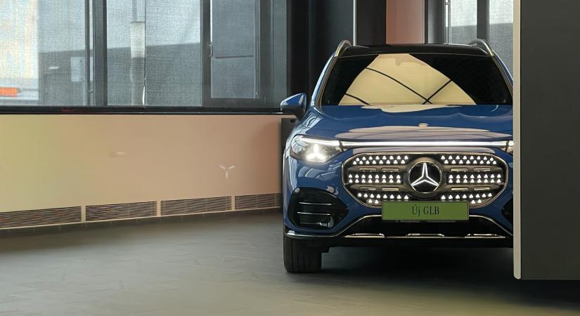 Elektromos forradalom Kecskeméten: gyárlátogatással egybekötött modellbemutatón jártunk