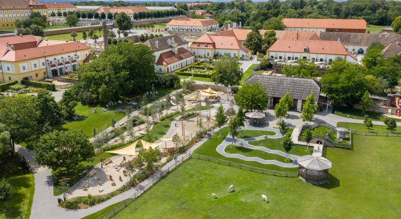 Május a köbön Schloss Hofban