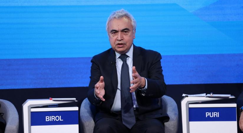 Európának talán 6 hétre elegendő repülőgép-üzemanyaga van, figyelmeztet a Nemzetközi Energiaügynökség