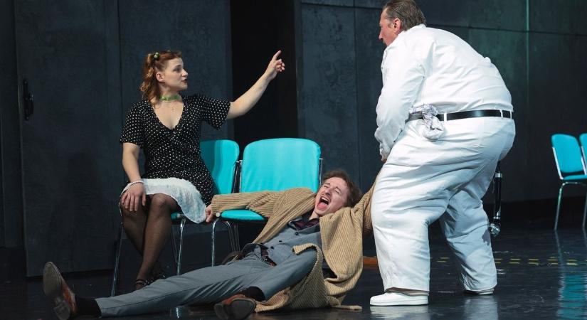 Vérfürdő Szegeden: vágyból bűn, bűnből végzet