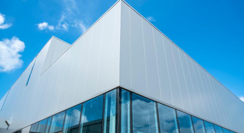 Túlkínálat lehet a magyar ipari ingatlanpiacon