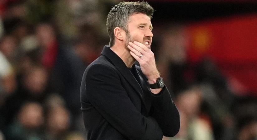 Máris meneszthetik a Manchester United új edzőjét