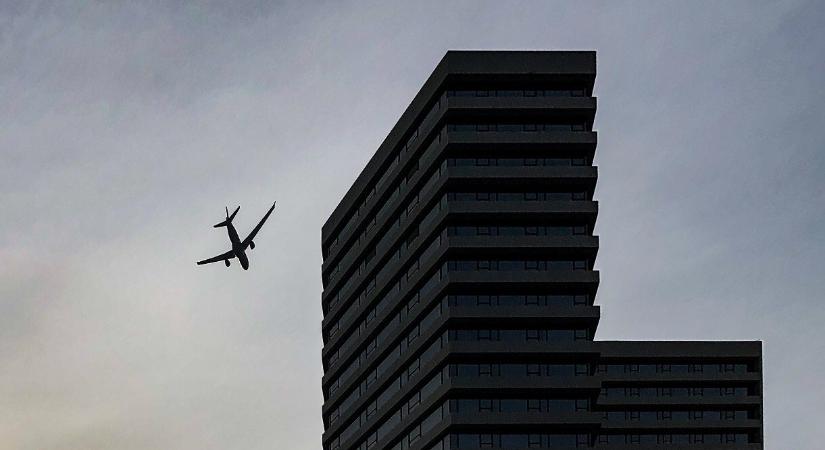 160 európai járatot törölt a légitársaság