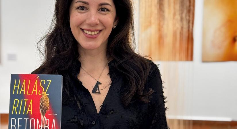 A REGÉNYÍRÁSHOZ NAGY ADAG ÖNBIZALOM KELL Interjú Halász Ritával új regénye, a Betonba hímezve kapcsán