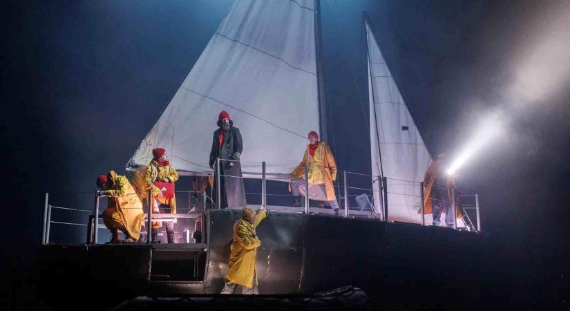 ZÁTONYOK KÖZÖTT Mary Shelley–Garai Judit–Hegymegi Máté: Frankenstein – a modern Prométheusz / Vígszínház