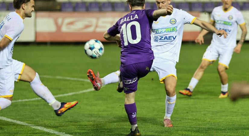 Tavaly még az NB III-ban játszott, most az elsőosztályból is keresik