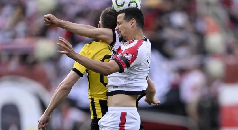 Hihetetlen: Varga Barnabás csapata már két gólt ledolgozott a hátrányából – ÉLŐ