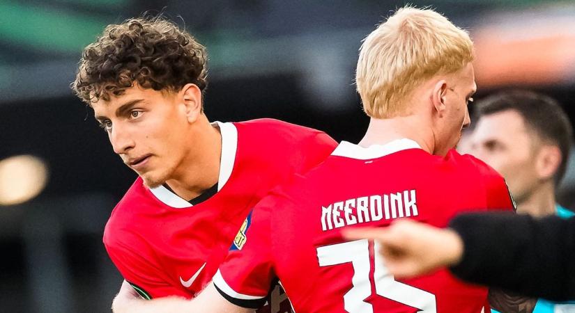 Gólpasszal debütált a felnőttek között a hollandok magyar csatára – mindkét válogatott támadónk elbúcsúzott