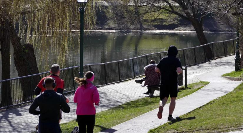 Napos, gomolyfelhős idő várható, délután 25 fok is lehet