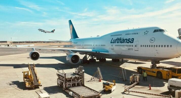 Egyre mélyebb a válság a Lufthansánál – 27 repülőgépet von ki a forgalomból, leáll a regionális leányvállalat