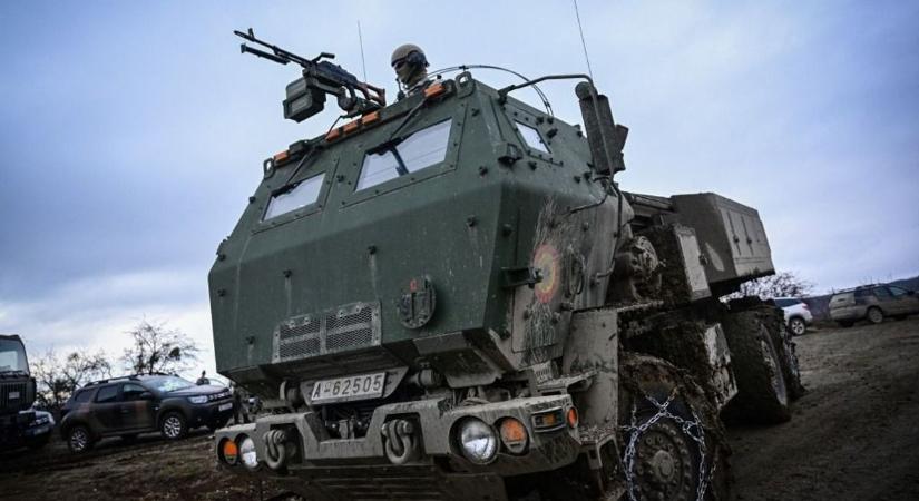 Most fagyott meg a vér Európában, védtelen marad az oroszokkal szemben: Amerika közölte, hogy nem tud több fegyvert küldeni - Ukrajnának sem jut