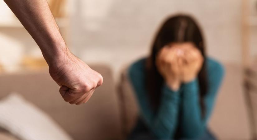 Többször is megalázta és megverte feleségét a várpalotai férfi