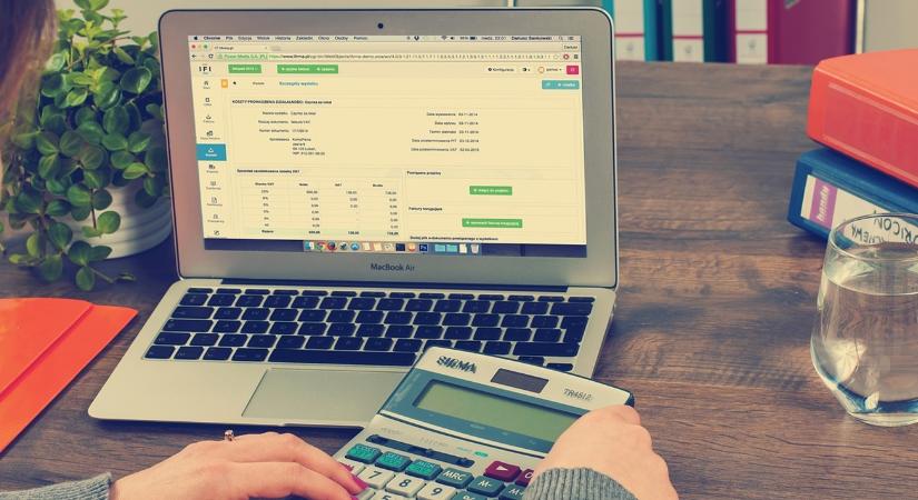 Jönnek a NAV-levelek: már az első sorokból kiderül, kell-e fizetni