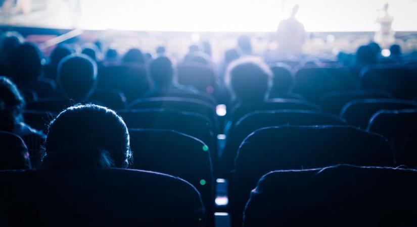 Beleharaphatsz az elnök tortájába is pénteken