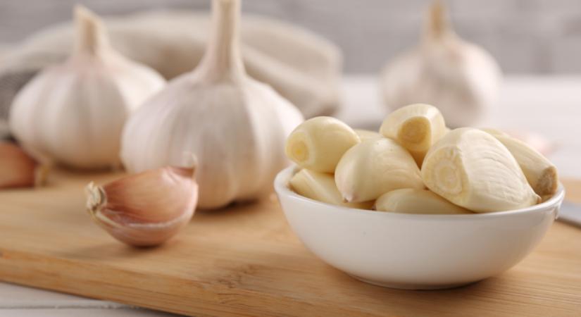200 forintodba se kerül: ha így tárolod a fokhagymát, hónapokig friss marad