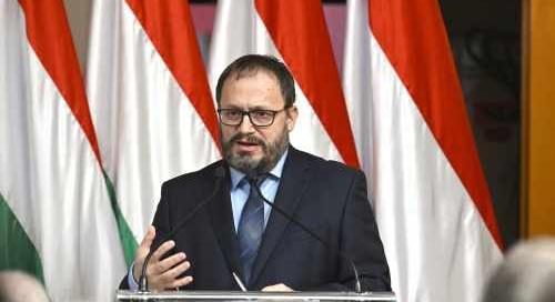 Kármán András: A Tisza Párt 2030-ig megteremtené az euró bevezetésének feltételeit