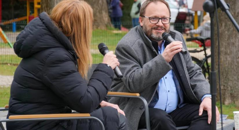 A Tisza-kormány leendő pénzügyminisztere: egyelőre maradnak az árrésstopok, de dolgoznak a kivezetésükön