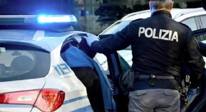 Hajtóvadászat zajlik a bankrablók után – Túszokat ejtettek, több száz széfet feltörtek