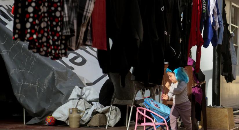 Életbe lépett az izraeli-libanoni tűzszünet: Trump szerint közel a megállapodás Iránnal