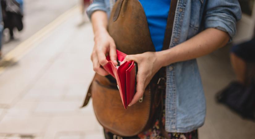 A februári két számjegyű reálbér-növekedés sem segített már a Fidesz-kormányon