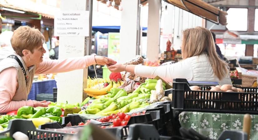 Már félre kell tetetni, olyan gyorsan fogy – valóságos vitaminbomba bukkant fel a szolnoki piacon