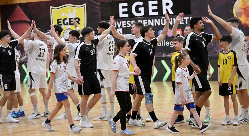 Veszprémben tovább zárkózhat az Eger