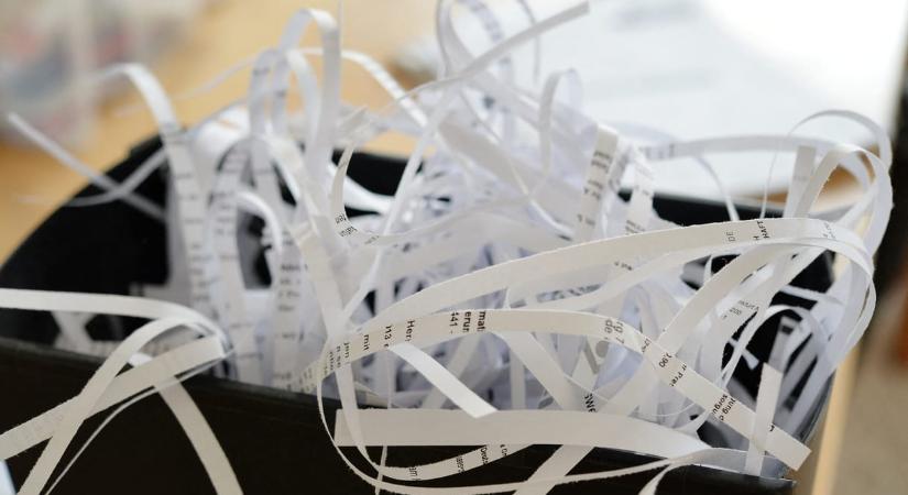 Iratmentő platformot hozott létre a Tisza a bedarálásra szánt kormányzati dokumentumoknak