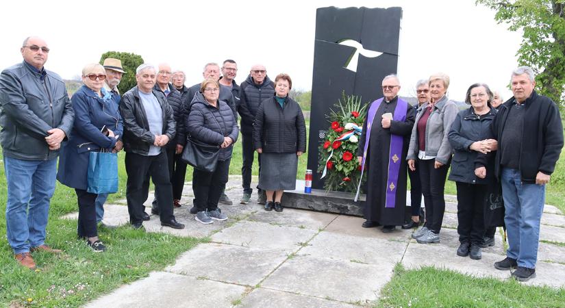 Megemlékezés az ójankováci tragédia áldozatairól