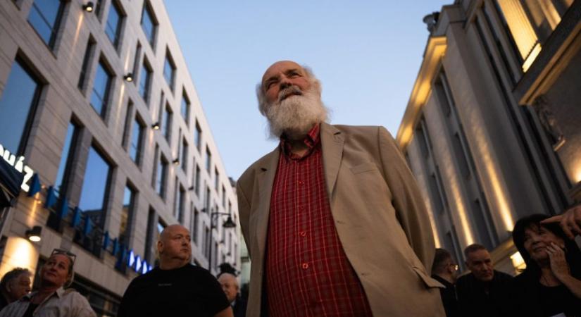 Iványi a Der Standardnak: Orbánnak börtönben a helye, különben visszatér