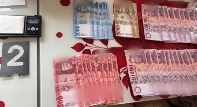 Kamasz gyerekei és egy barátjuk bevonásával árusított drogot egy házaspár