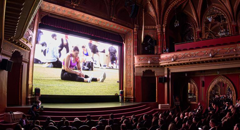 Nemzetközi filmet mutattak be a világbajnok magyar sportolóklasszisról