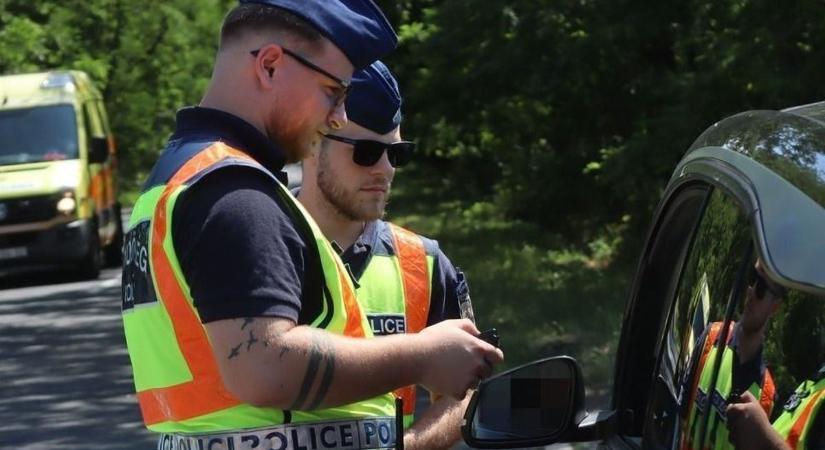 Pár óra alatt három bukta: jogsi nélkül furikázó sofőröket szedtek ki a forgalomból