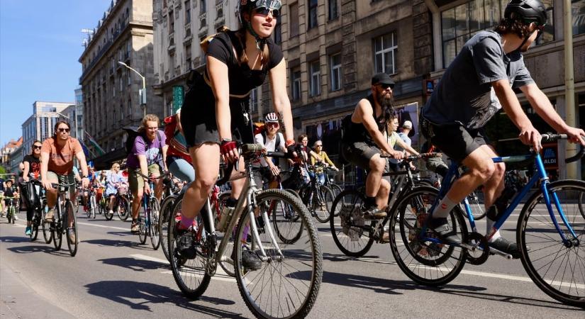 Szombaton lesz a nagy bringás felvonulás Budapesten, érdemes felkészülni a lezárásokra