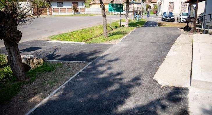 Út-és járdafelújítás Nagykökényesen 