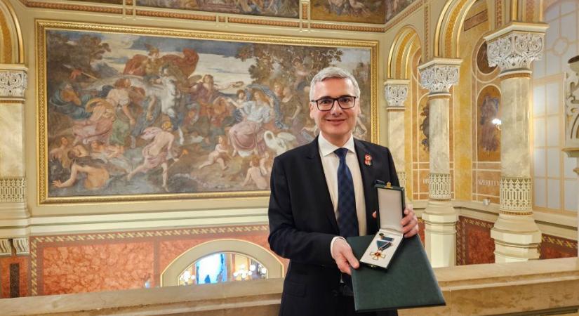 Jó napot, mi újság? – Prof. Dr. Kiszl Péter